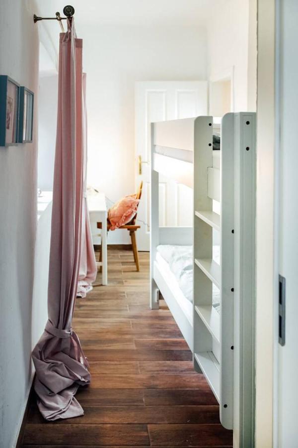 Apartment Aussee- Beletage Salzherrenhof- Kueche, Wlan, Netflix Bad Aussee Bagian luar foto